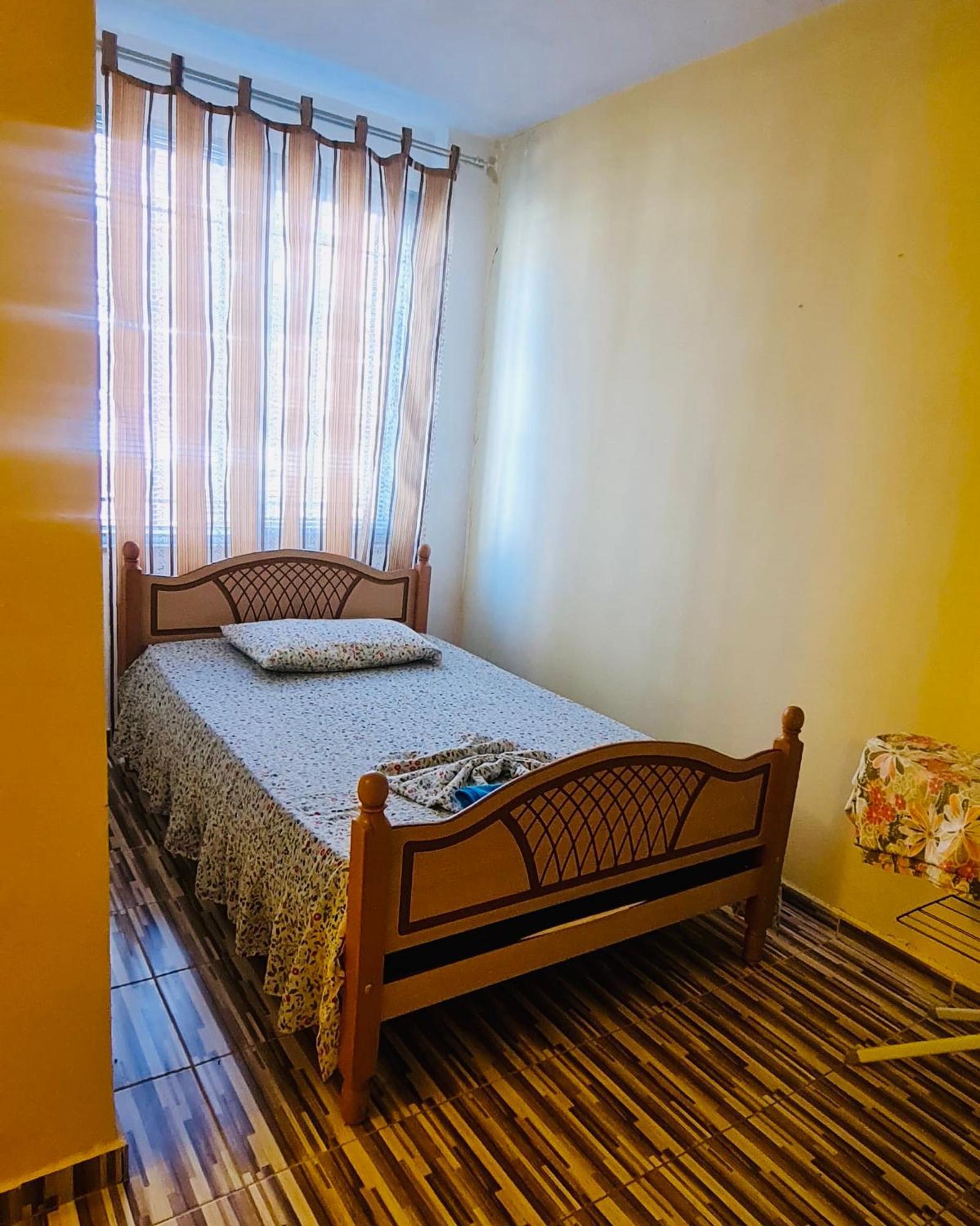 Scodrinon Hostel Shkodër エクステリア 写真